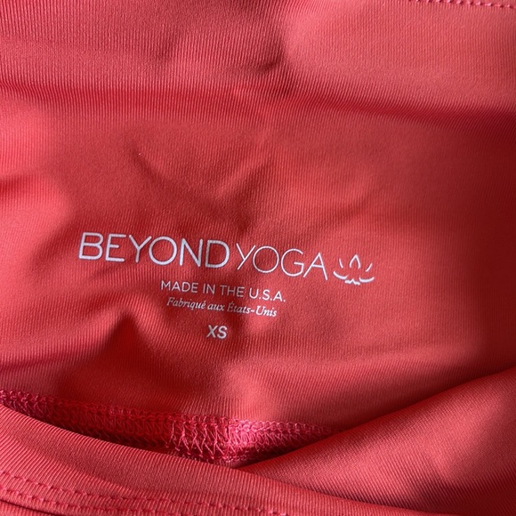 {Beyond Yoga} NWOT 7/8 Compression Leggings - Picture 3 of 5
